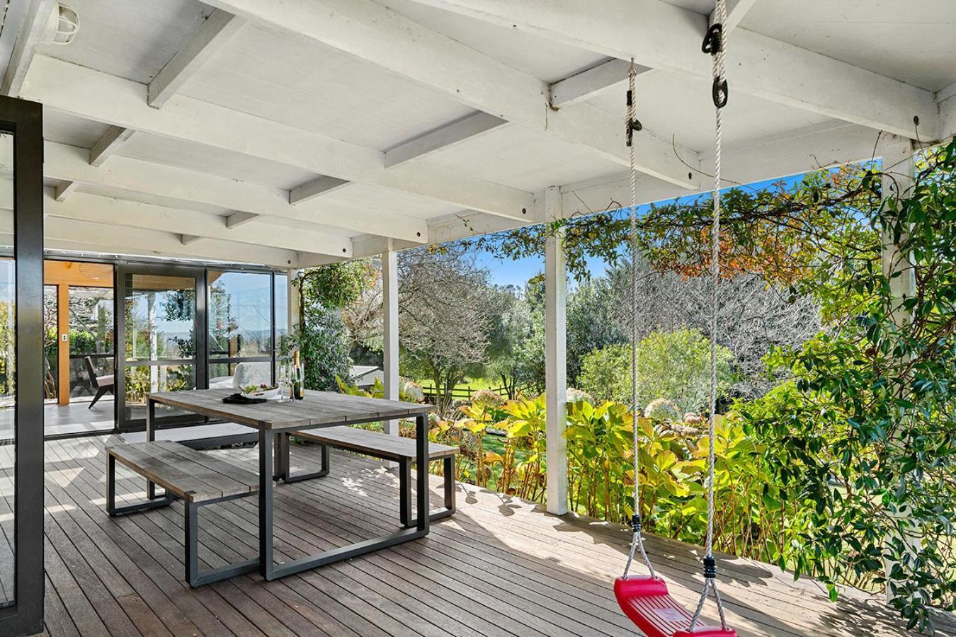 Mountviews Lodge Taupo Bagian luar foto